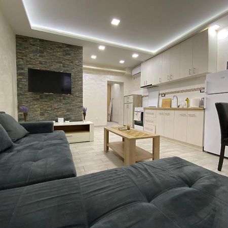 Appartamento Daca 1 Belgrado Esterno foto