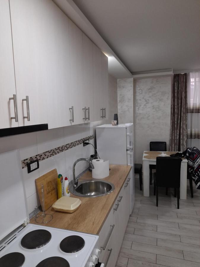 Appartamento Daca 1 Belgrado Esterno foto