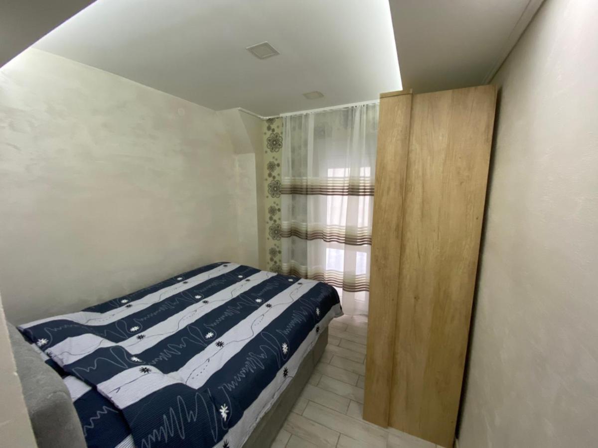Appartamento Daca 1 Belgrado Esterno foto