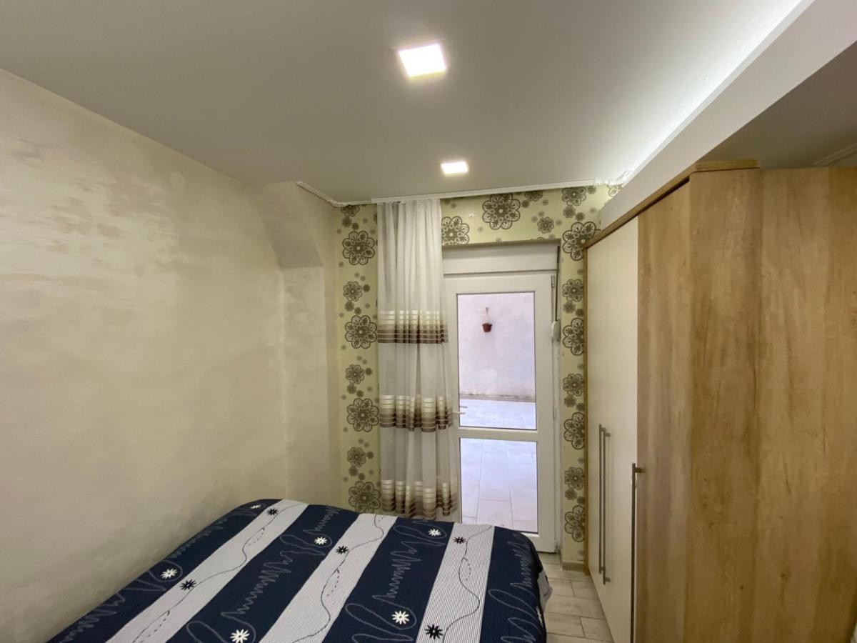 Appartamento Daca 1 Belgrado Esterno foto